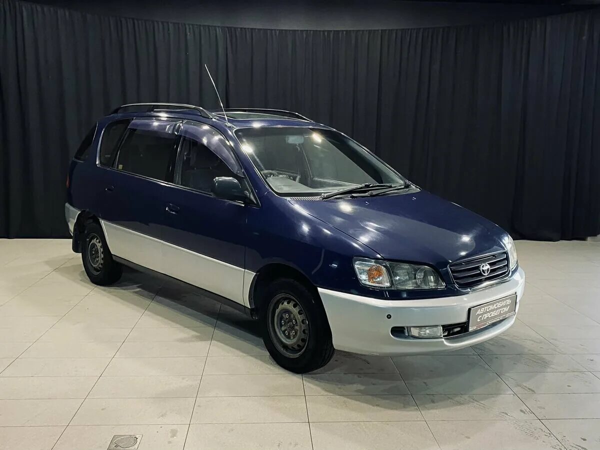 Купить ипсум в новосибирске. Тойота Ипсум. Тойота Ипсум 1996 апгрейд. Toyota ipsum Blue. Тойота Нох 1996 бензин.