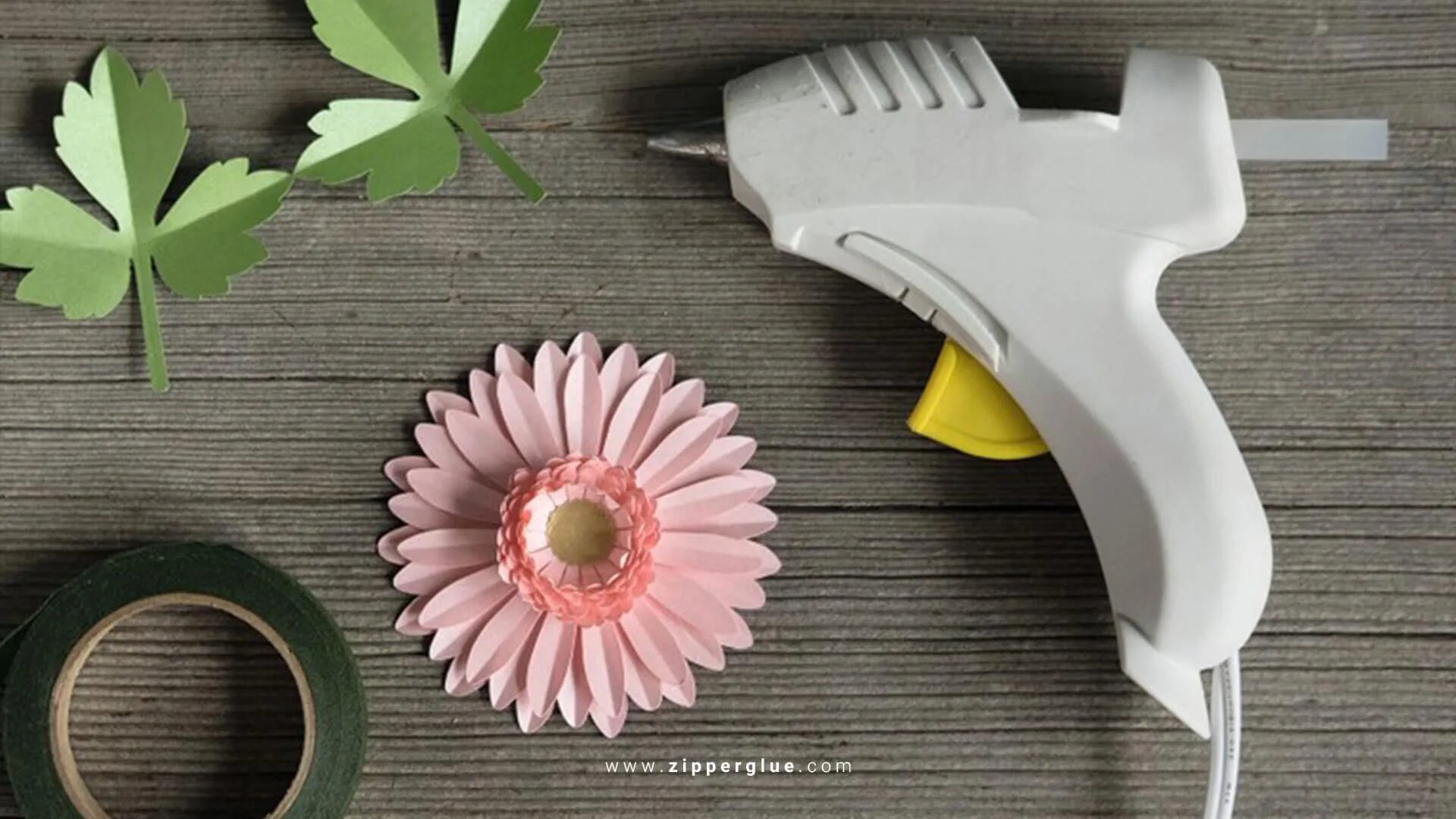 поделки с клеевым пистолетом. поделки из клея пистолета из бумаги. лайфхак с клеевым пистолетом. украшения с помощью клеевого пистолета. фигурки из термоклея.