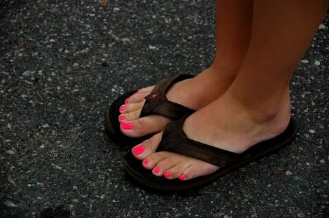 Short hair feet