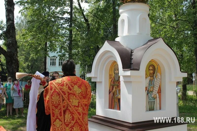 Монастырь в емецке. Село кашино храм святого страстотерпца царевича алексия. Днт шарье красноярск. Митрополит вениамин освятил часовню крупки. Спасская часовня ангарск.