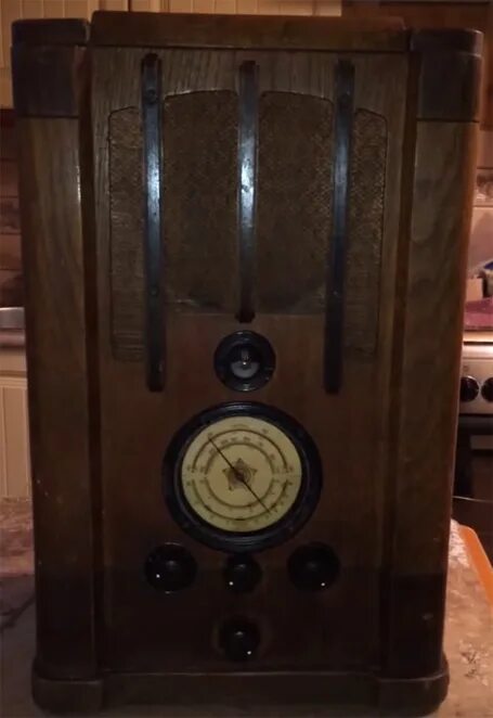 Радиоприемник ламповый, батарейный "родина 47". Радиоприемник сдать. Радиоприемник свд м 1937. Деревянный радиоприемник. Радиоприёмники victor 1930.