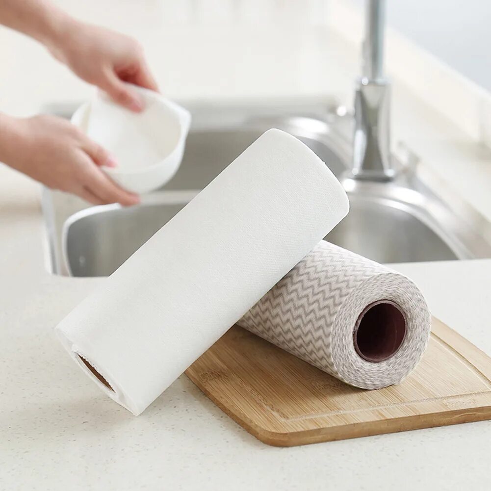 Чистящее полотенце. Kitchen Towels салфетки одноразовые. Тряпочки в рулоне для кухни. Тряпки одноразовые в рулоне для кухни. Полотенца в рулоне тканевые для кухни.