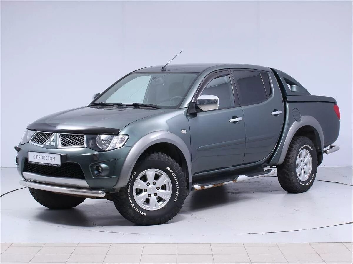 Mitsubishi l200 2.4. Митсубиси l200. Митсубиси l200 2010. Mitsubishi l200 зеленый. Mitsubishi l200 IV.