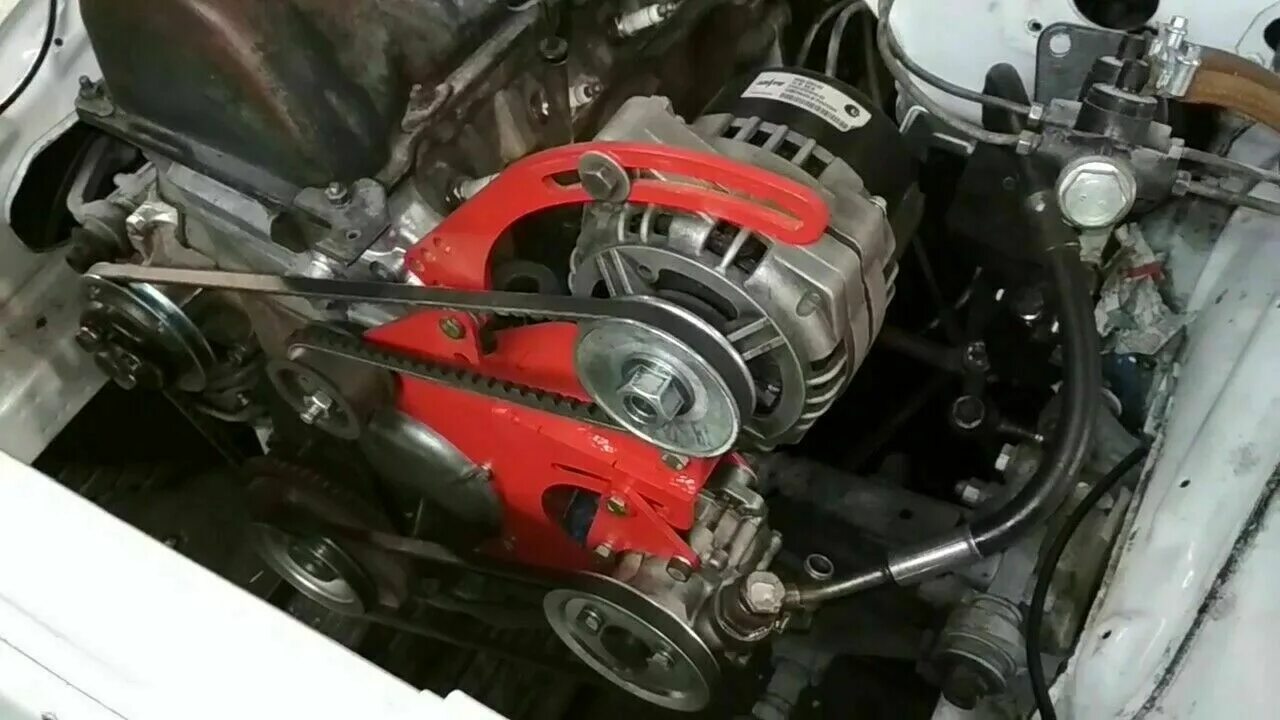 Кронштейн генератора нива 21214. 21214 перенос генератора. Кронштейн переноса генератора нива 21213 карбюратор. Кронштейн генератора нива 21214. Ваз 21214 гур перенос генератора.