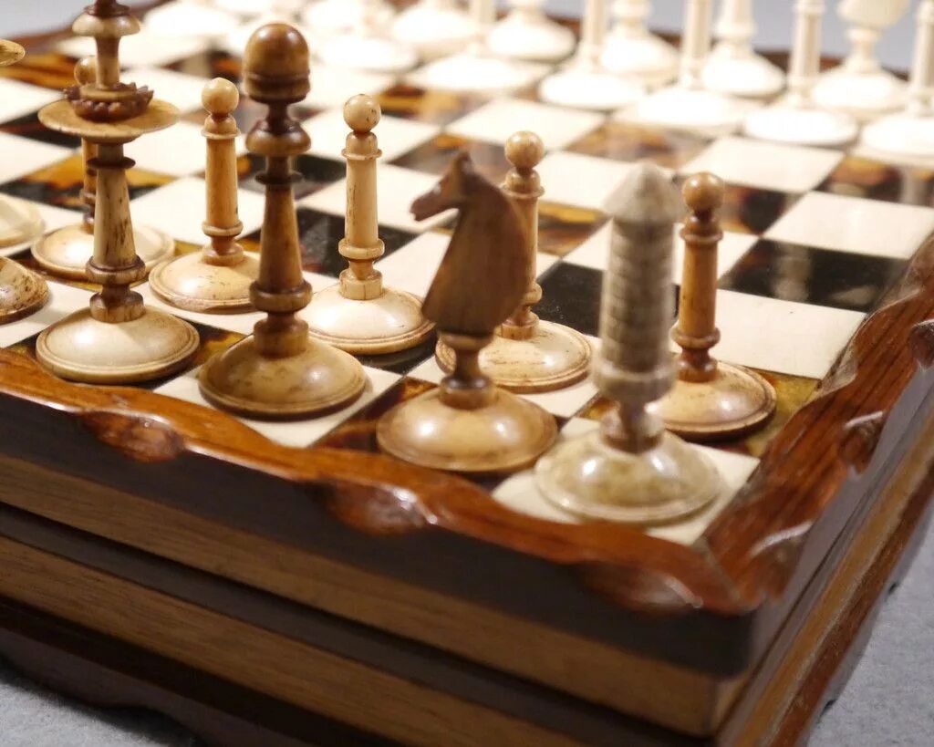 He this chessboard in an antiques shop