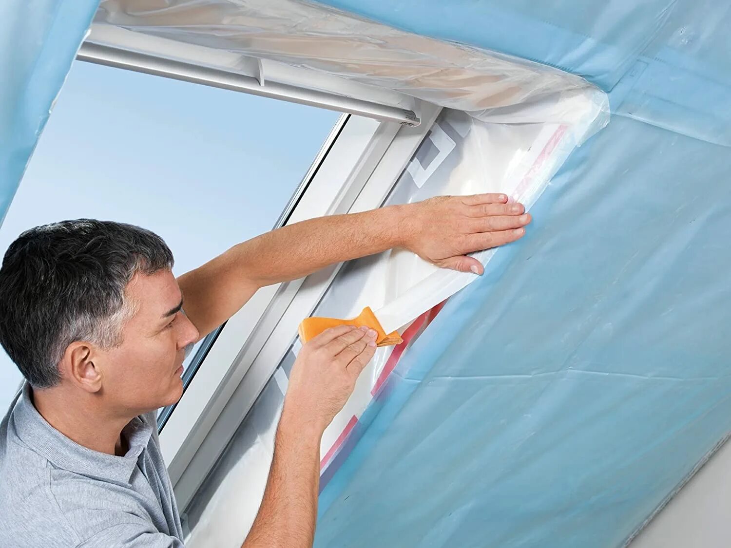 Инновационные пластиковые окна. Монтаж пластиковых окон. Регулировка пластиковых окон. Жидкий пластик для окон пвх. Установщик пластиковых окон пвх.