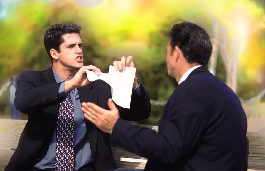 Рукопожатие над столом вид сверху фотосток. Сделка на коммерческой основе. Оспаривание сделок картинка. Сделка расторгнута. Сделка которая прикрывает другую.