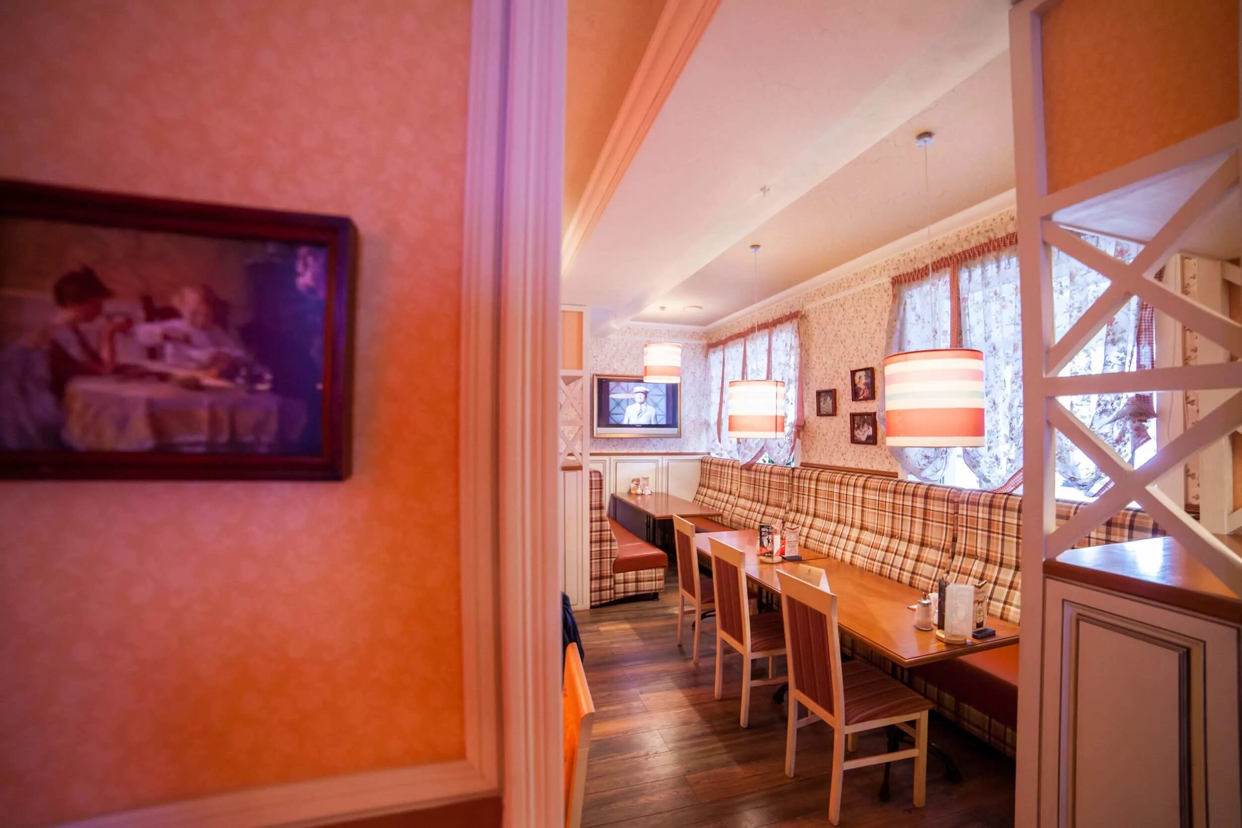 Кафе калуга. Кофейня «8 чашек» калуга. Кафе в центре калуги 8 чашек. Кофейня сластена калуга. Кафе 8 чашек.