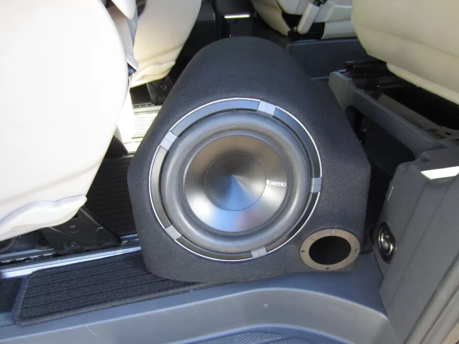 Сабвуфер мерседес 203. Сабвуфер мерседес w203. Сабвуфер от mercedes benz. Сабвуфер мерседес. Сабвуфер мерседес.