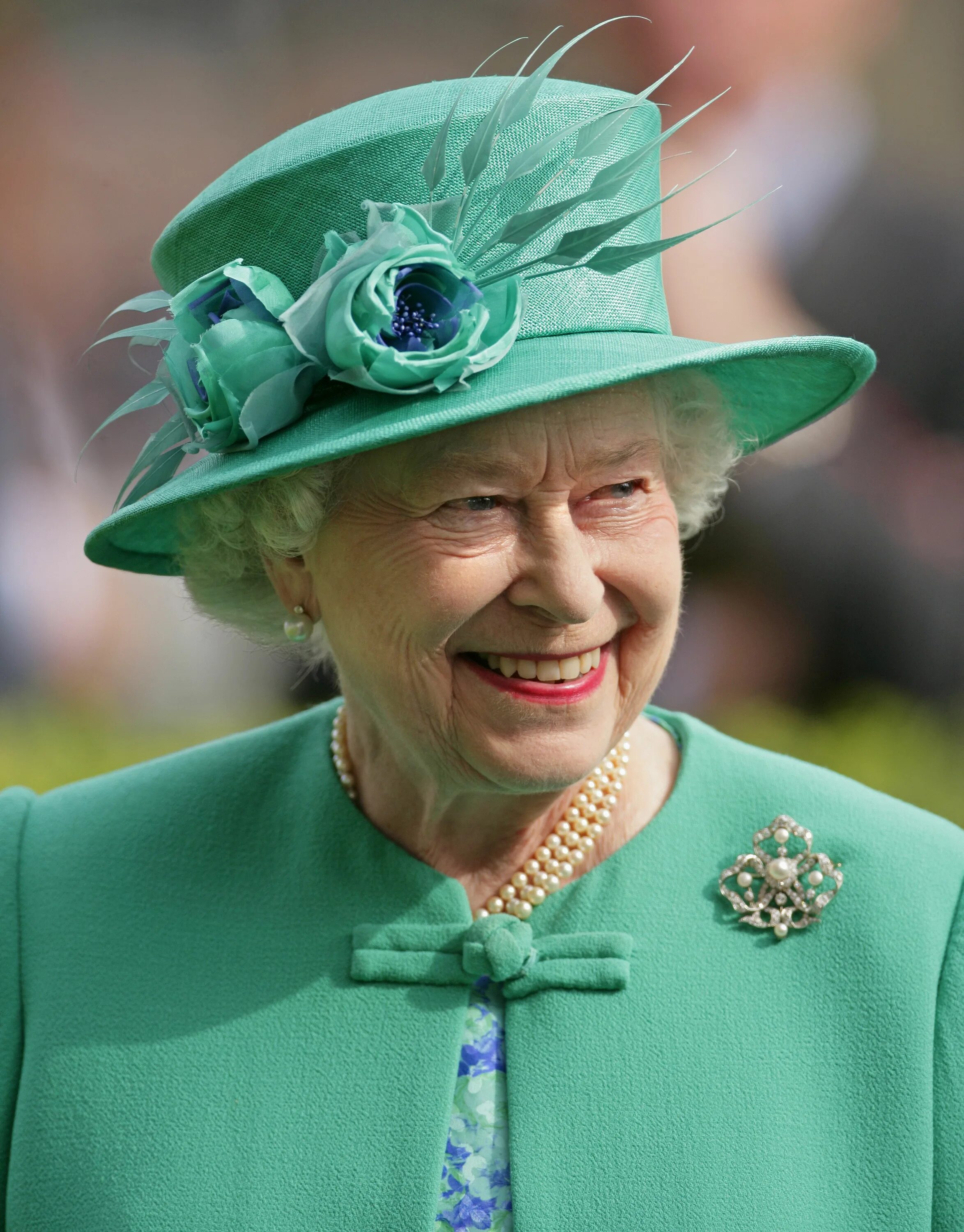 Шляпки королевы. Королева елизавета 1ц. Английская королева елизавета 2 шляпы. Английская королева елизавета 2 шляпы. Шляпки королевы елизаветы 2.