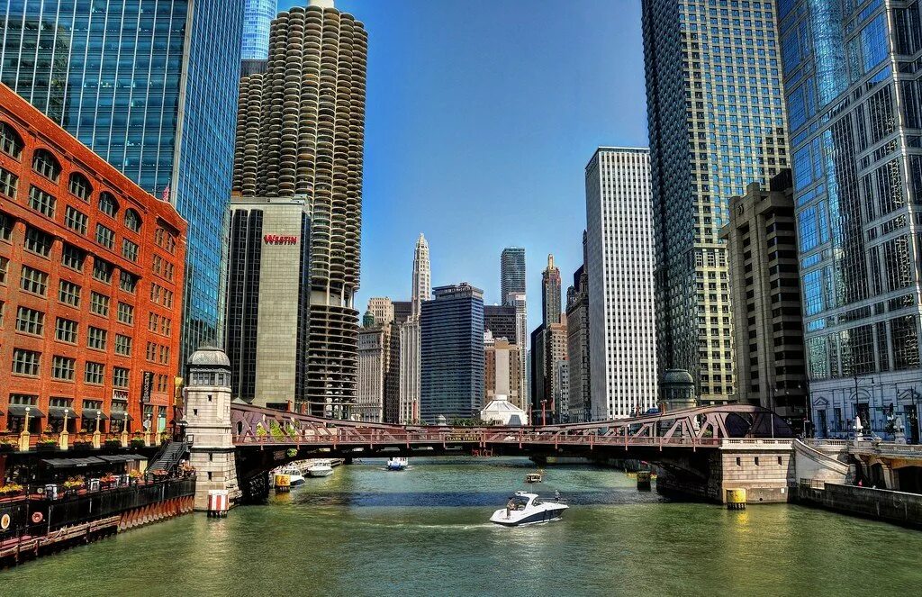 чикаго летом. чикаго 1960. чикаго население 2020. жители чикаго. население чикаго 2023.