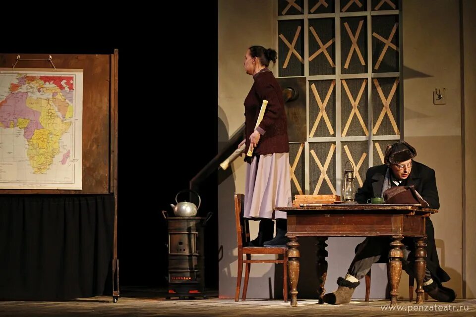 Ленинградский спектакль. Ленинградка спектакль. Апрельский романс спектакль тамбов. Мириам спектакль. Театр 2 актеров.