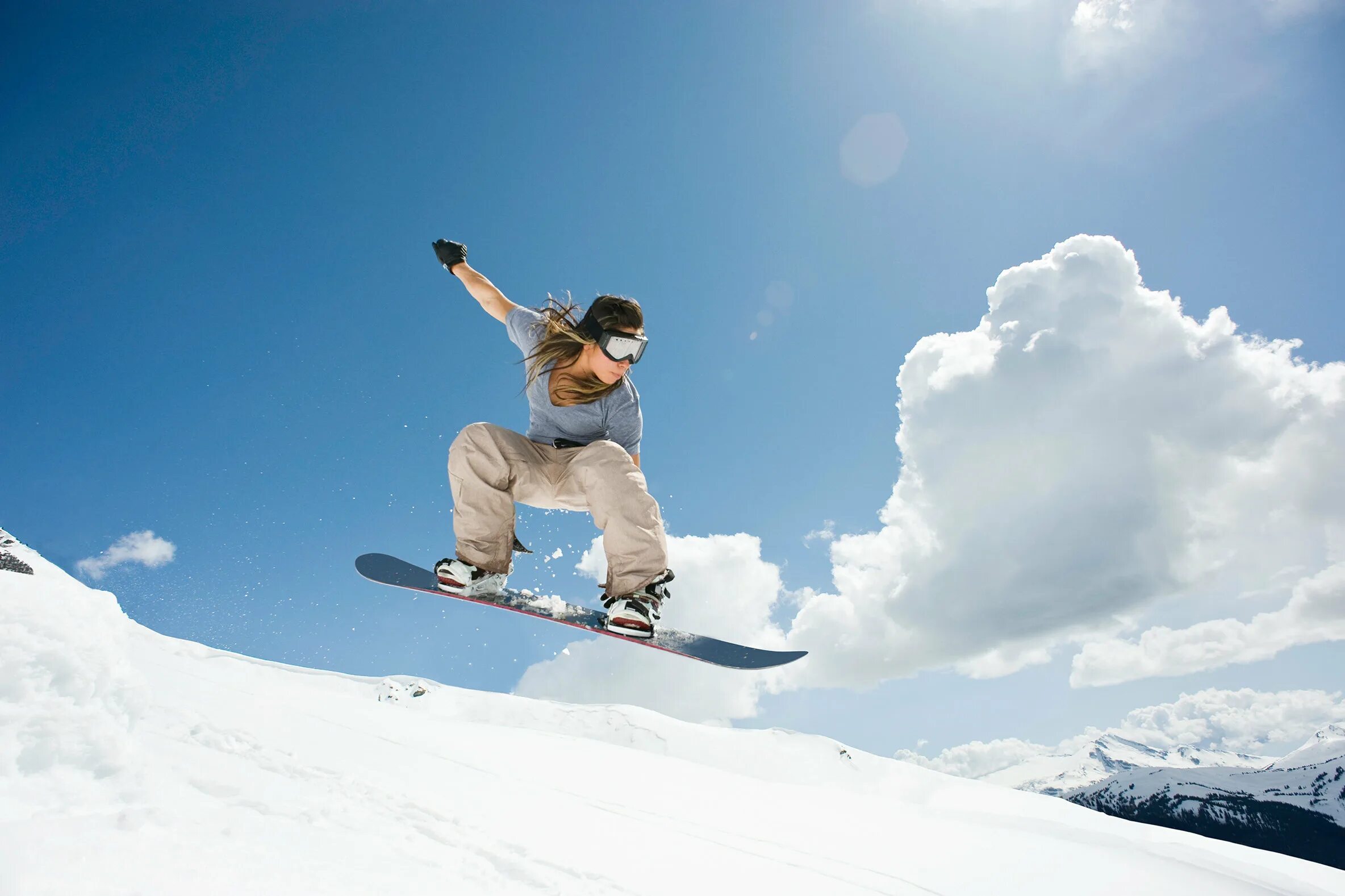 Snowboarding sport. Сноуборд. Сноубордист. Катание на сноуборде. Горы сноуборд.