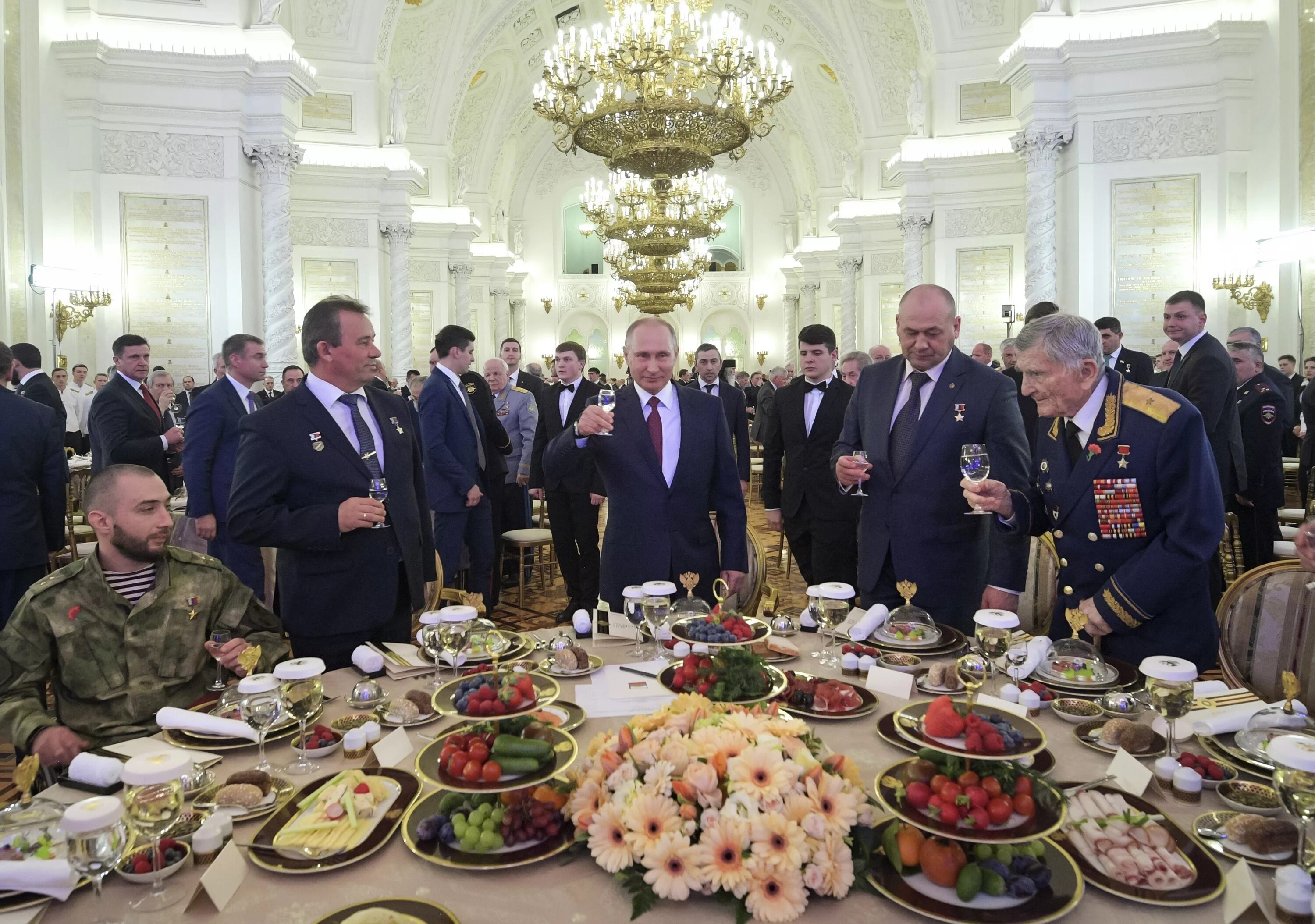Кремлевская кухня. Торжественный прием в Кремле. Торжественный обед в Кремле. Банкет в Кремле.