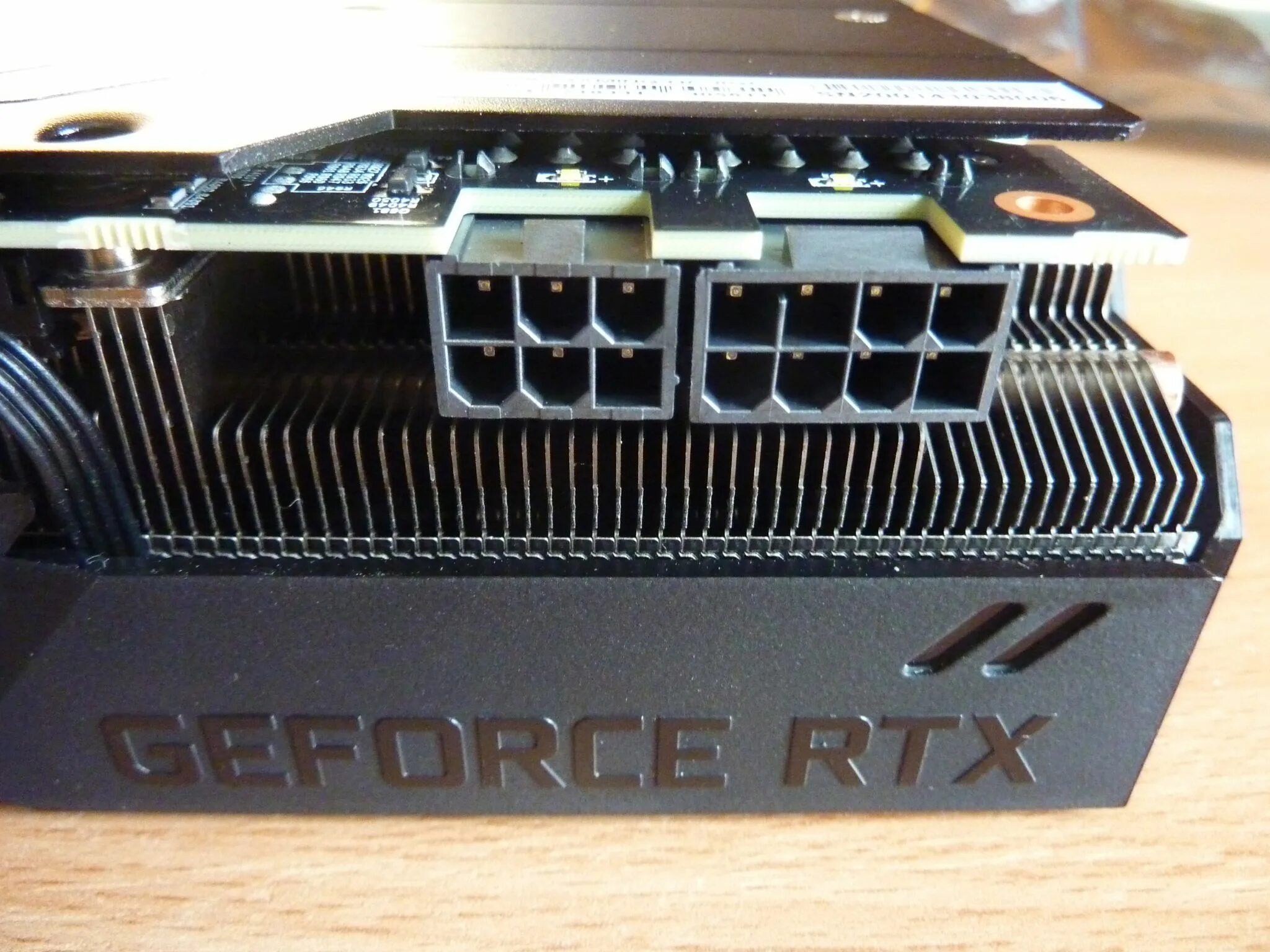 RTX 2080 разъемы. Разъёмы видеокарты Gigabyte GEFORCE RTX 3060. RTX 2080 super Gigabyte. Gigabyte GEFORCE RTX 3060 разъёмы. 3060 ti питание