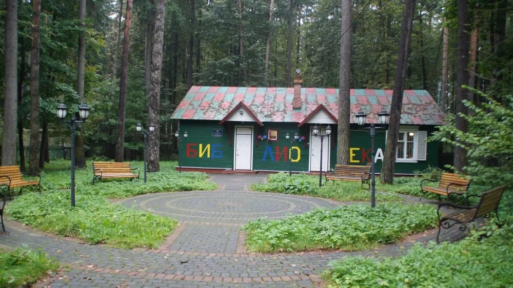 Мемориальный музей булата окуджавы переделкино. Переделкино туту. Переделкино туту. Переделкино схема дач писателей. Переделкино схема поселка писателей.