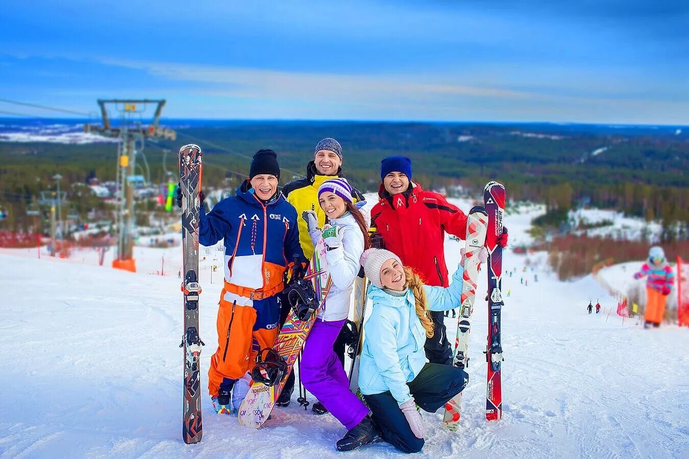 Выходные с детьми ленинградская область. Выходные с детьми ленинградская область. Туристический поход с детьми. Школьный туризм. Праздники детей ленинградской области видео.