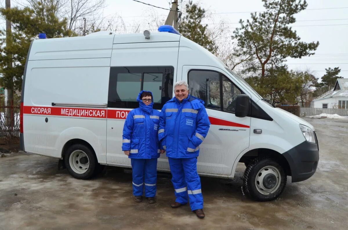 Бригада скорой медицинской. ГБУЗ Калачевская ЦРБ. Выездная бригада скорой помощи. Выездная бригада скорой медицинской помощи. Фельдшер выездной бригады скорой медицинской помощи.