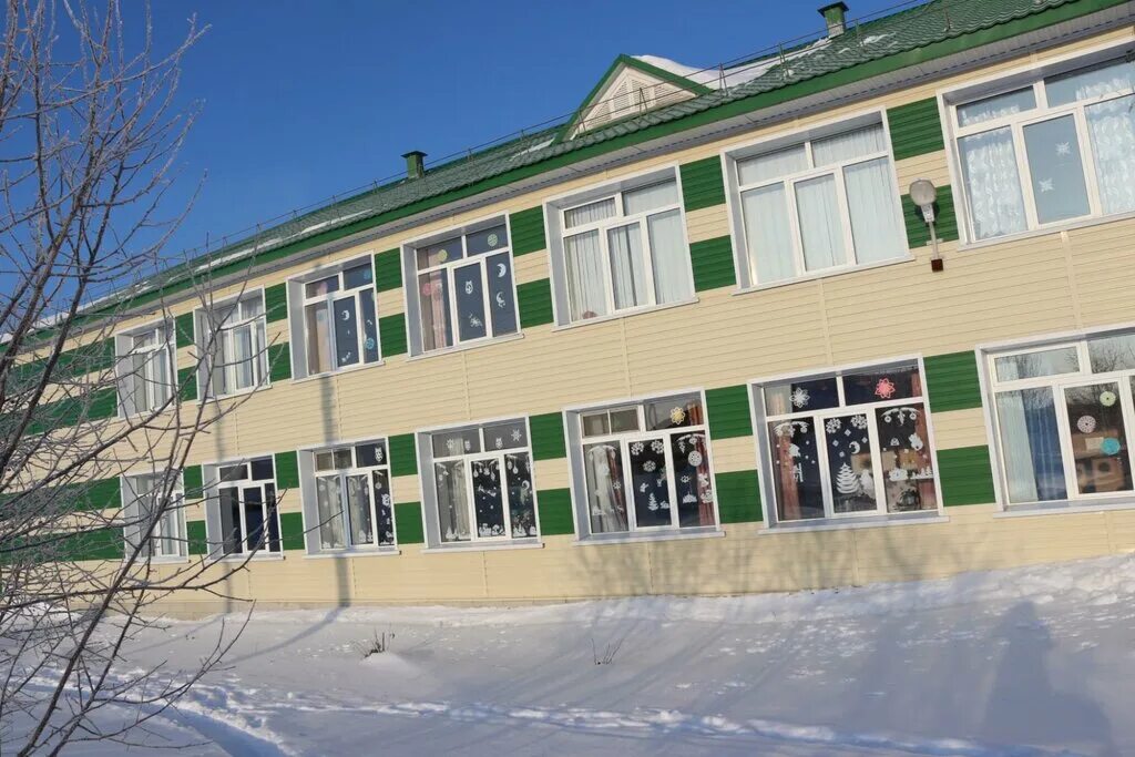 Школа 15 заринск. Алтайский край школа 4. Село алтайское алтайский край школа. Алтайский край школа 4. Калманский район село калманка.