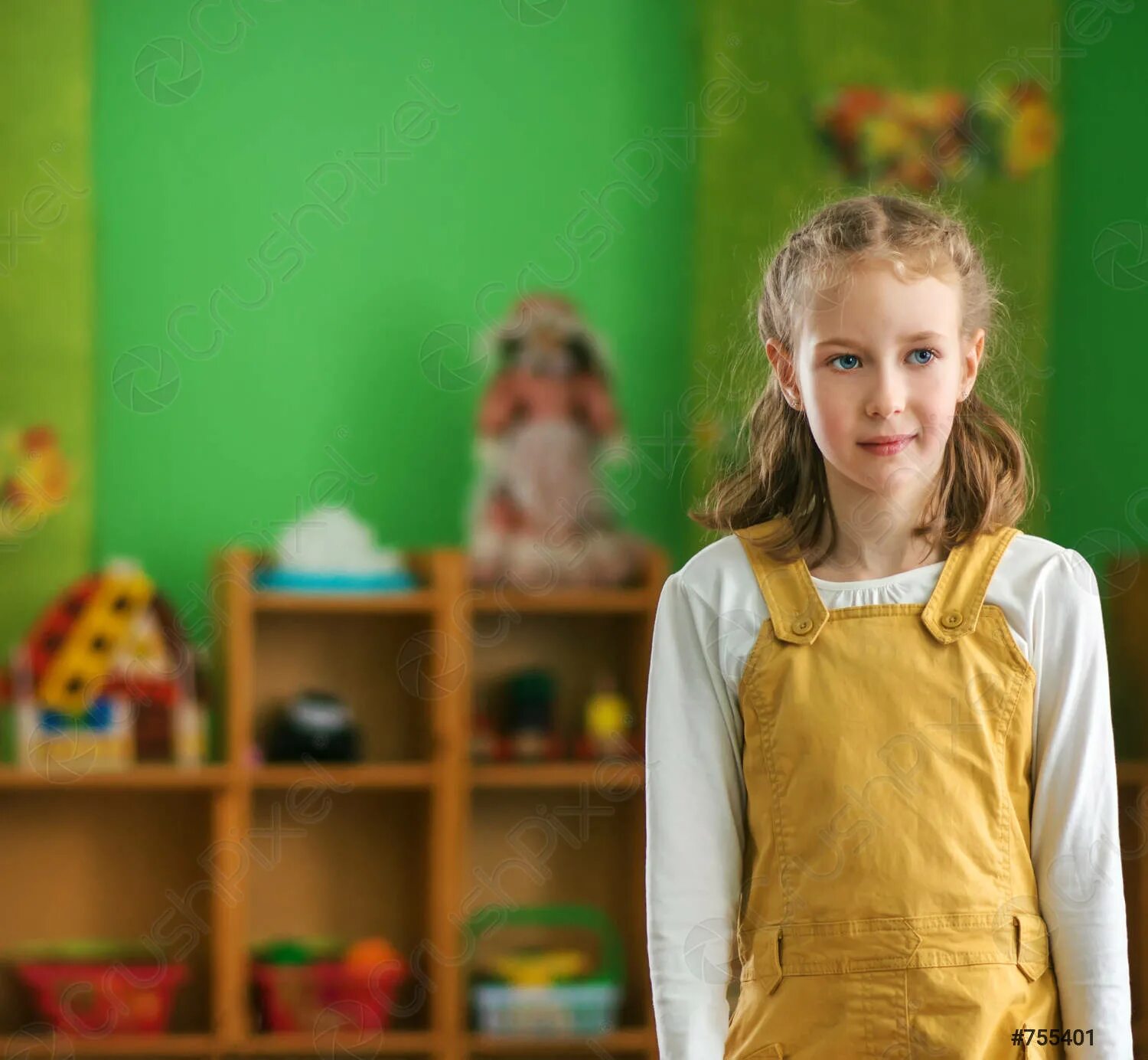 Сюжетные картины. Рассказы девочки в садике. Детский сад картина. Дети иллюстрация. Группа дошкольников.