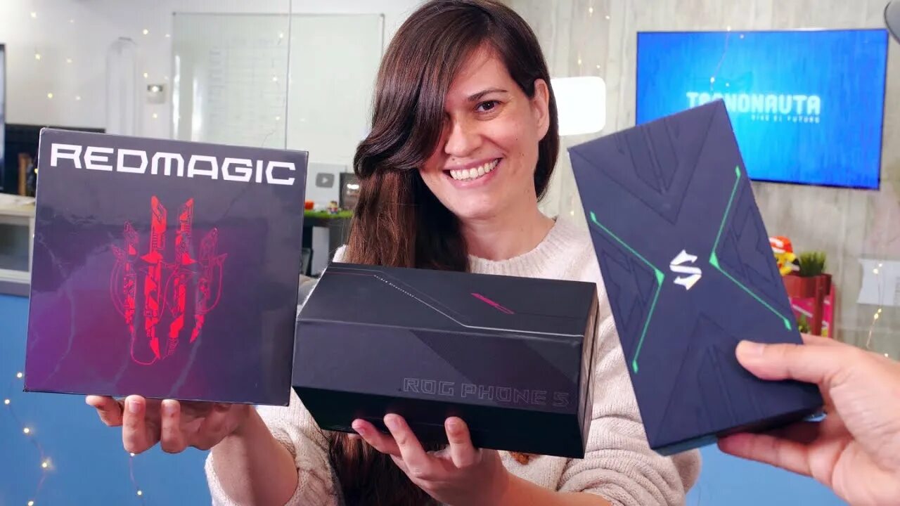 Magic 6 pro глобальная версия. The ROG Phone 6 Pro Unboxing. ASUS Red Magic 6 s Pro. ROG Phone 6 распаковка. Red Magic 6 s Pro ПАБГ.