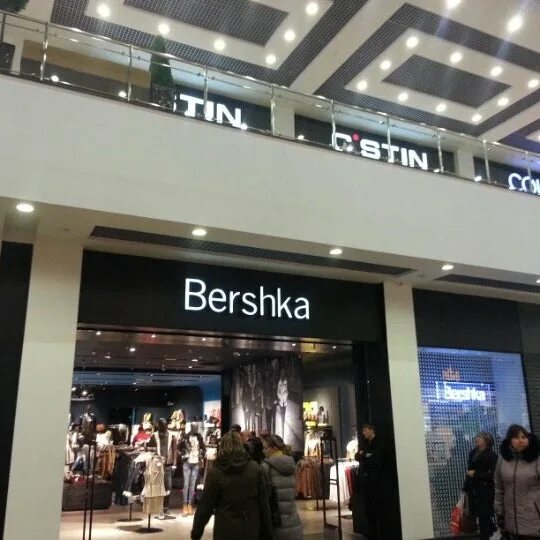 Бершка турция. Bershka турция. Bershka dubai mall. Бершка. Bershka турция.