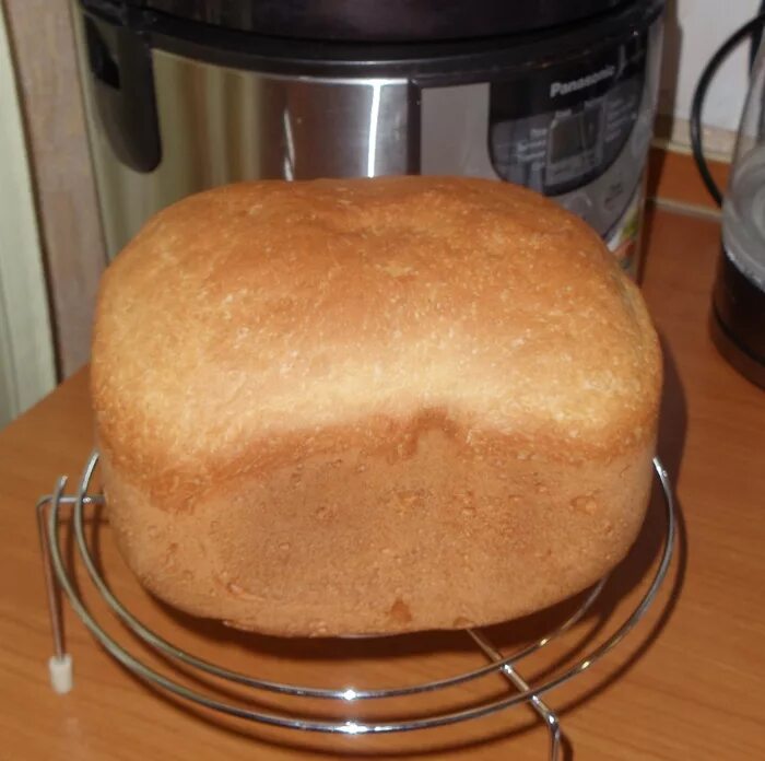Хлебопечка редмонд кекс. Хлеб из хлебопечки. Хлебопечка круглая. Тесто для кекса в хлебопечке. Печь в хлебопечке рецепты