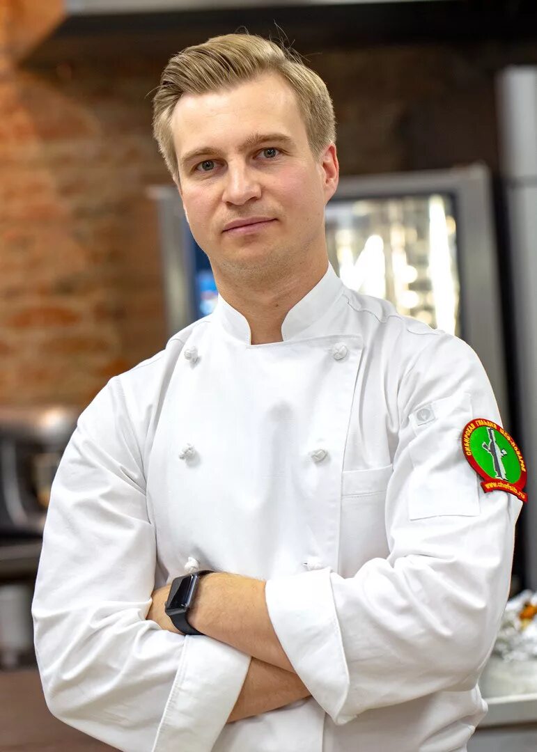 Шифоновый бисквит энди шеф. Алена изюмская. Десерты от шеф кондитеров. Шеф кондитеры рецепты. Кулькин кондитер.