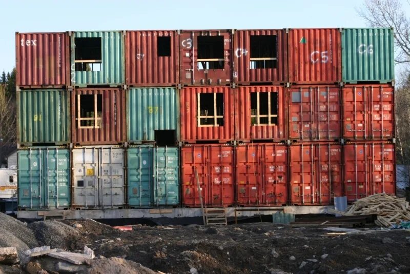 Shipping container rust
