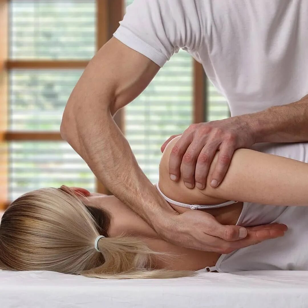 5 massage. Артро вертебральная мануальная терапия. Мануальный массаж. Остеопатия терапия. Массаж мануальная терапия.