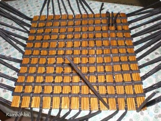 Плетение прямоугольного дна. Плетение квадратного дна из лозы. Плетение корзины с квадратным дном. Плетение квадратного дна из лозы. Плетение корзины с квадратным дном.