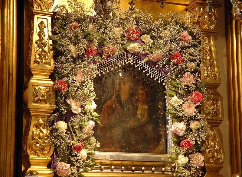 Храм иконы споручница грешных. Икона споручница грешных. Споручница грешных икона божией матери в хамовниках. Икона споручница грешных николо одринский монастырь. Споручница грешных в хамовниках.