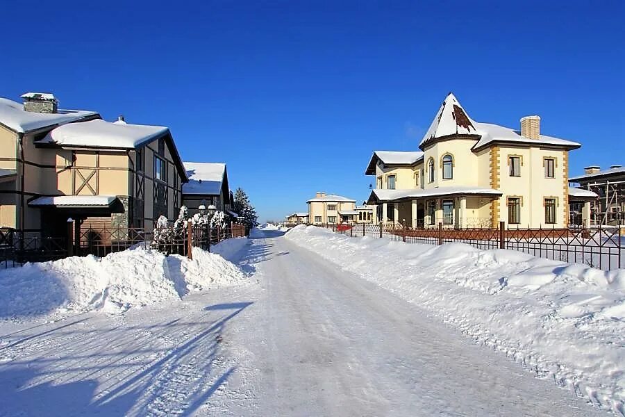 Поселок европа 1. Коттеджный поселок европа 3 москва. Коттеджный поселок европа березовский. Европа-2 коттеджный поселок красногорский район. Поселок европа 3 ильинское шоссе.