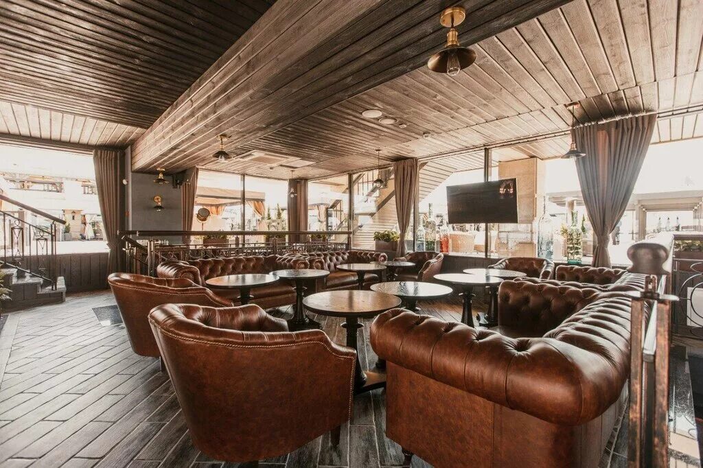Wine me bar казань. Бары казани. Китсен бар левел квщань. Барин бар в казани. Тасиго отель казань.