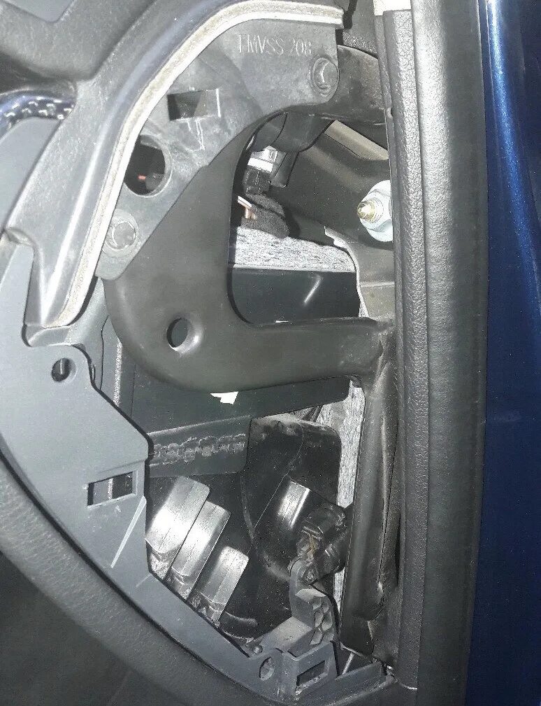 Как снять бардачок ауди а4 б5 Audi A4 Дерево в салон