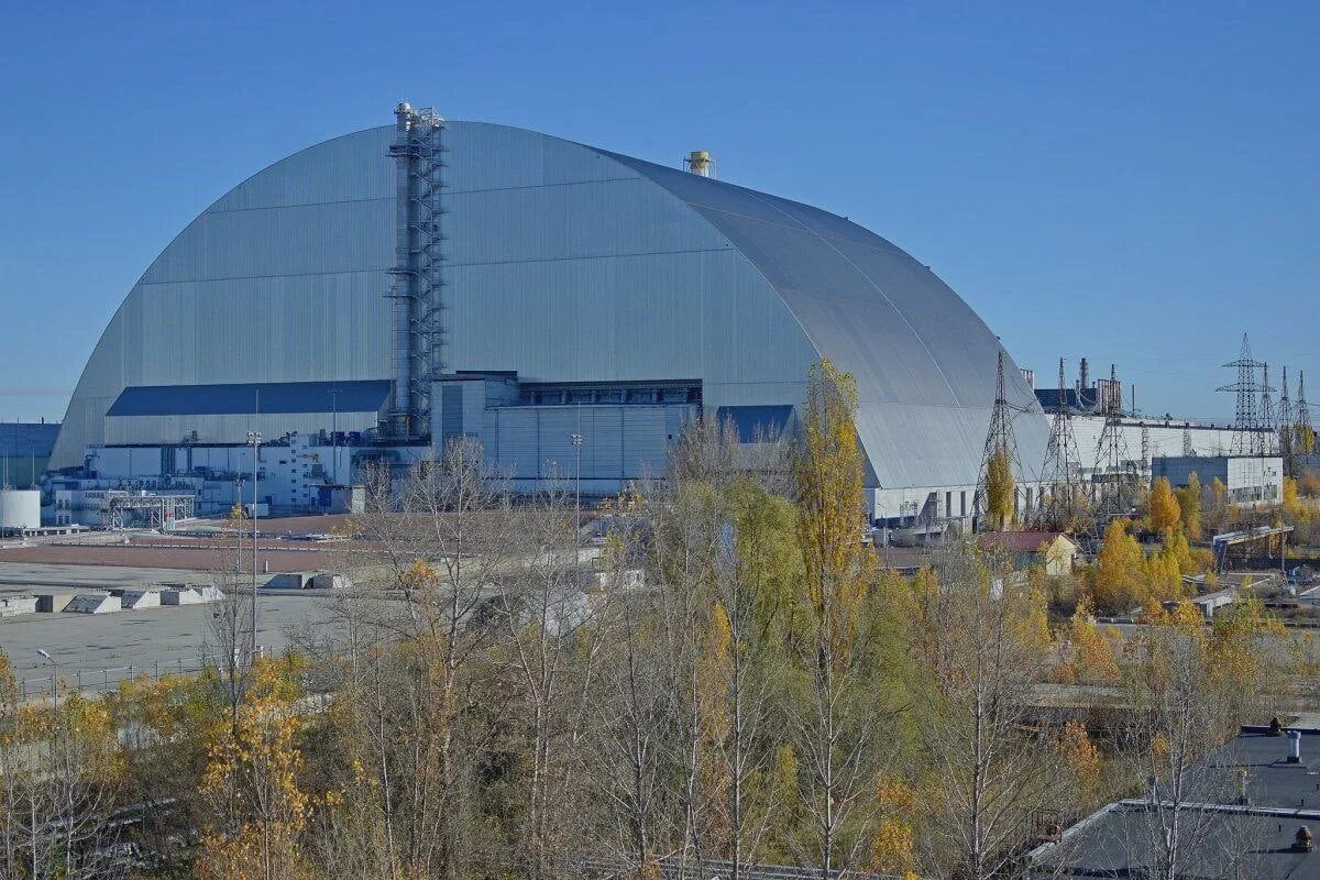 Чернобыль сейчас 2024 что происходит. Чернобыльская АЭС 2022. Чернобыль станция АЭС 2022. Саркофаг на Чернобыльской АЭС 2022. Чернобыльская АЭС 26.04.2022.