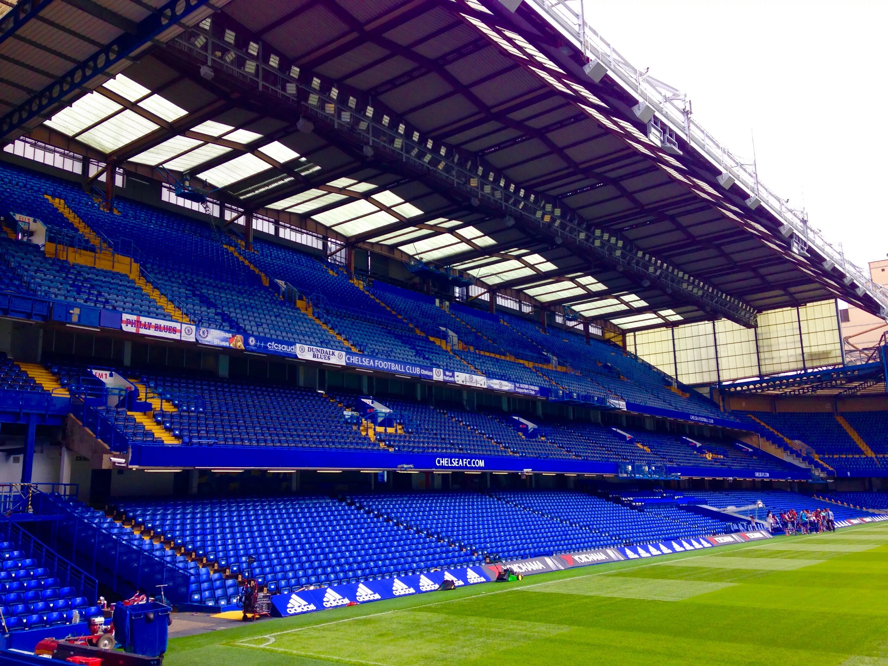 Стадион 39. Стэмфорд бридж. Stamford Bridge Stadium. Stamford Bridge "Bridge". Синий стадион Stamford.