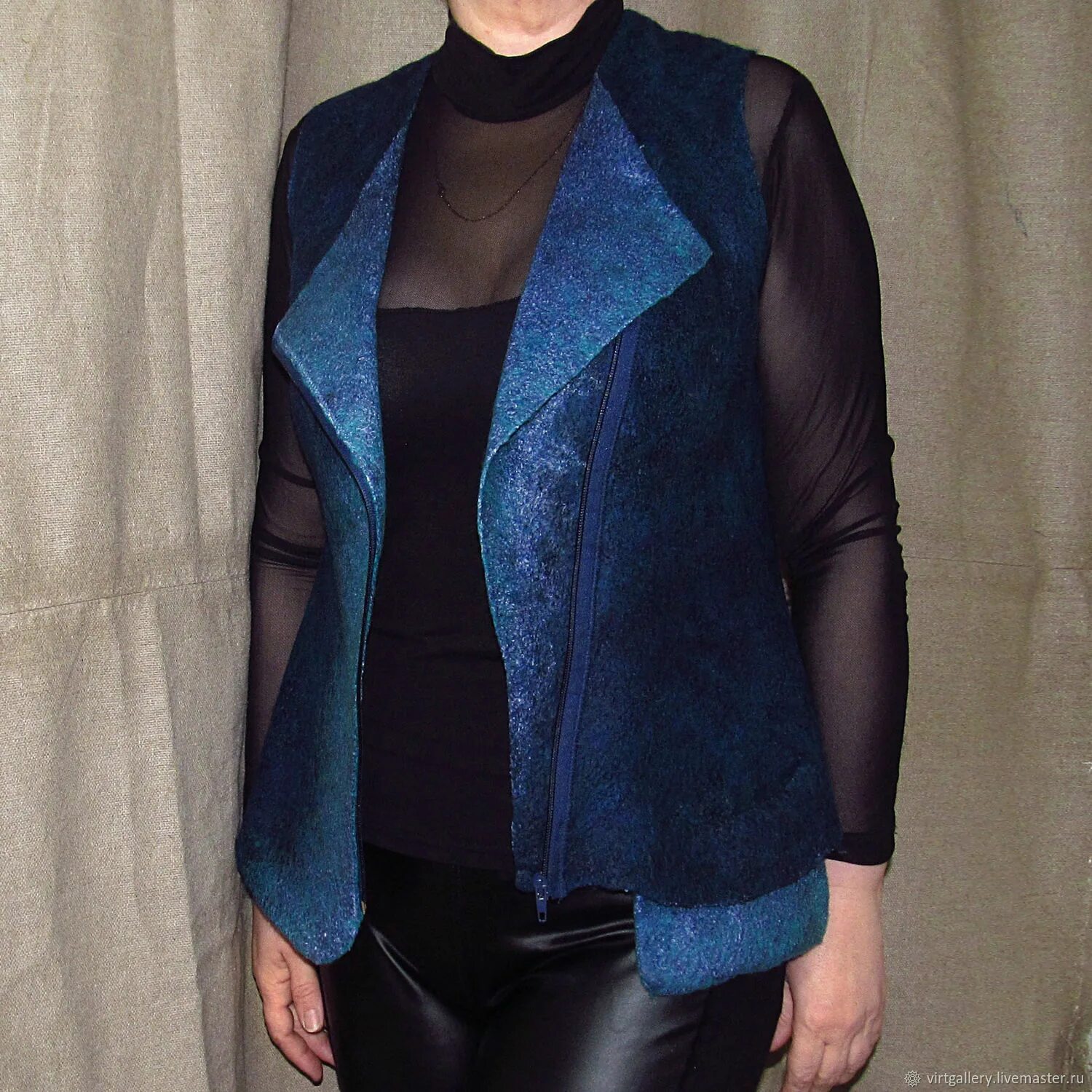 Жилет mt sport black. Жилет утепленный 818165124rfc. Жилетка женская утепленная quasar. Жилет komatsu. Свалять жилет.