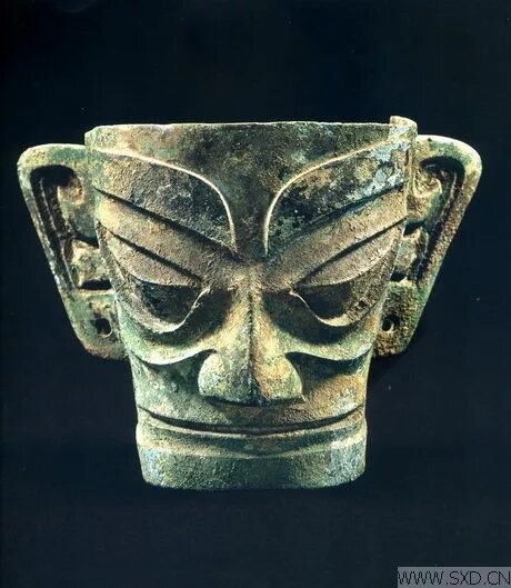 китайская бронзовая лев-маска фильм. звериная маска в китайской бронзе. руины саньсиндуй. китай саньсиндуй. в древней китайской бронзе звериная маска включенная.