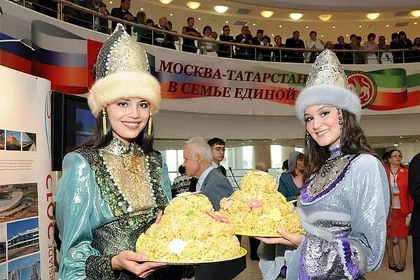Музыкальная культура татарстана. Культура татарстана фото. Современная культура татарстана. Музыкальная культура татарстана. Национальная одежда татарстана сабантуй.
