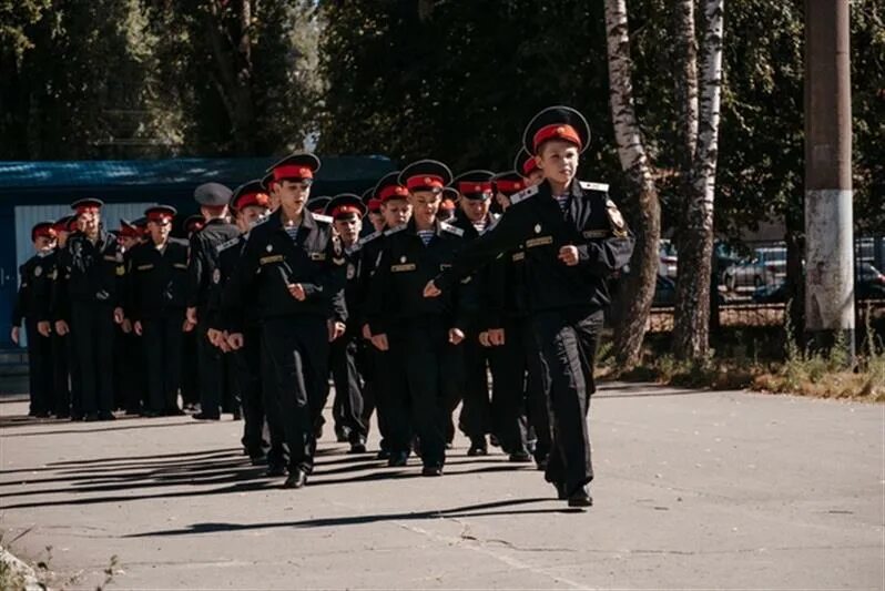 Михайловский кадетский корпус воронеж. Михайловский воронежский кадетский корпус. Кадетская школа воронеж. Кадеты воронеж. Михайловский кадетский корпус вороне.