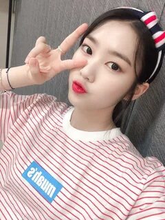 OH MY GIRL-OMG-(오마이걸) : Selfies Part 569 