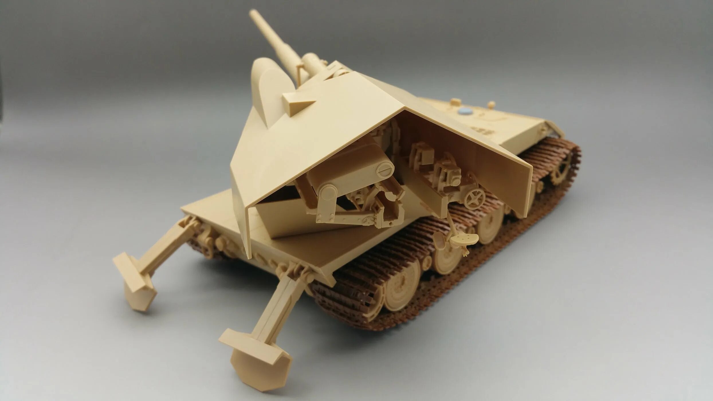 Amusing hobby waffentrager e 100. Waffentrager e100. ваффентрагер e100 модель. waffentrager e100 135. waffentrager e100 сборная модель.