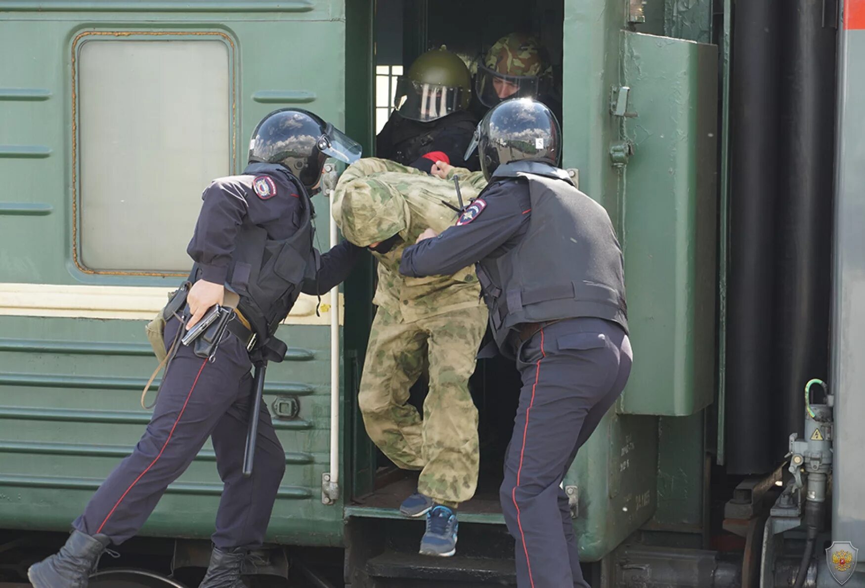 контроль терроризма