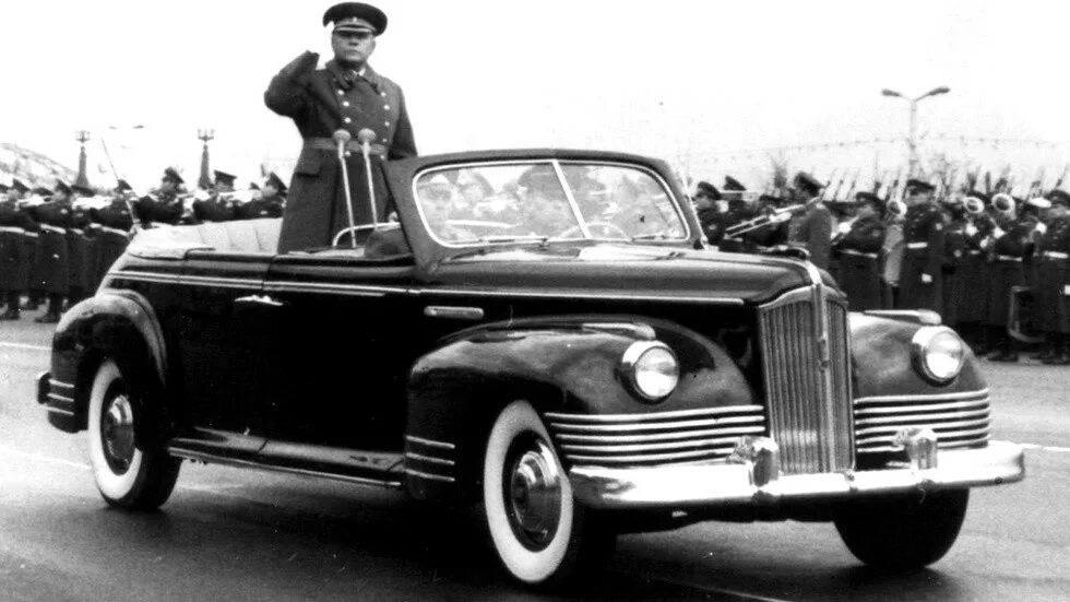 ЗИС 110б. ЗИС 110 на параде Победы. ЗИС-110 автомобиль. ЗИС-110в кабриолет