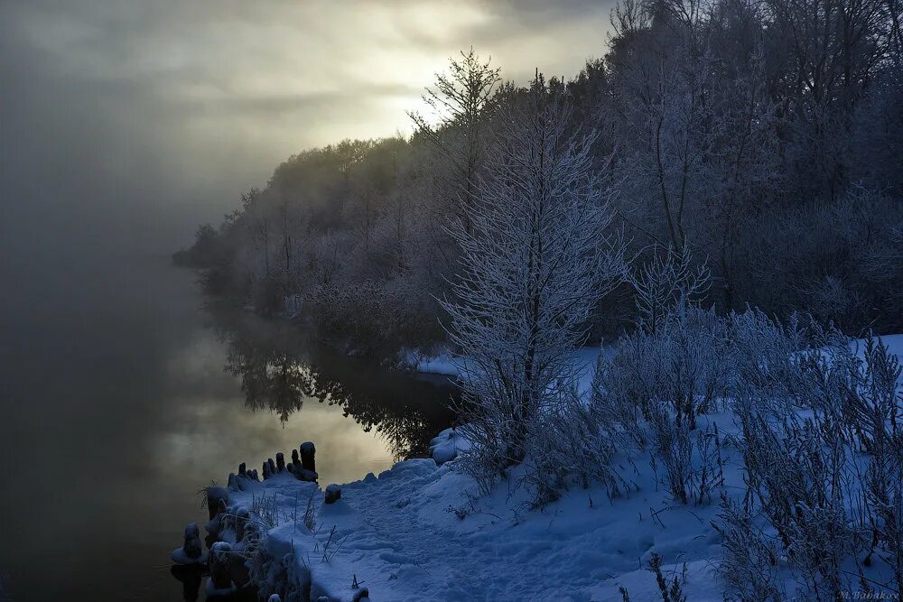а рассвет уже заметнее. афанасий фет земля прощается с землею. лето закат деревня. виноградник солнце. нежный рассвет.
