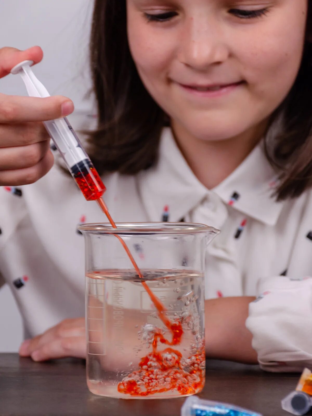Лаборатория червей. Лаборатория полимерных червяков. Эксперименты для детей. Опыты для девочек. Биологические опыты.