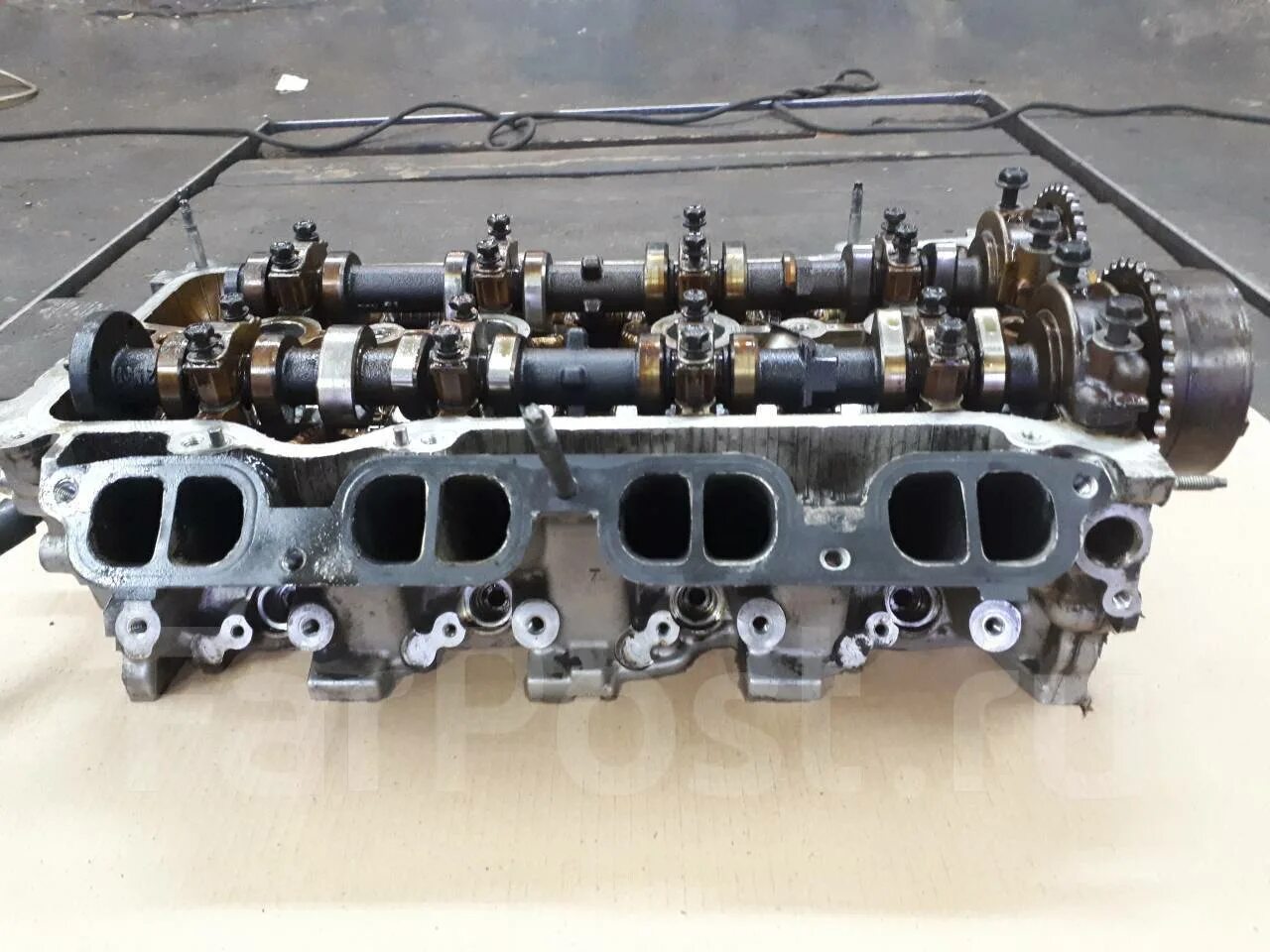 1az-fse гбц. 1az-fse гбц. Головка блока цилиндров 2az-fe. Головка ваз 21124 16 клапанов. Блок двигателя 1az-fse.