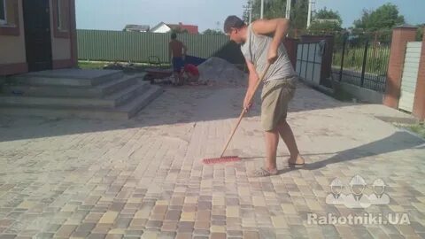 Выложить плитку дома