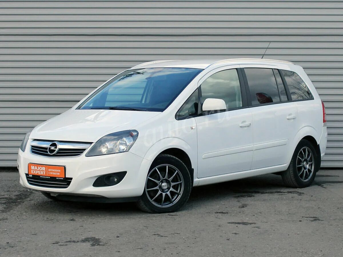 Зафира б 2012. Опель Зафира 2012 белая.. Opel Zafira b 2012. Опель Зафира б 2012 белый.